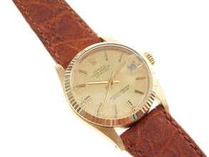 Thumbnail von Rolex Datejust 31 18 Karat Gelbgold Datejust 31 mm Medium mit Krokoband und original Schließe original Box im Top Zustand von 1977