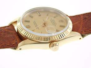 Thumbnail von Rolex Datejust 31 18 Karat Gelbgold Datejust 31 mm Medium mit Krokoband und original Schließe original Box im Top Zustand von 1977