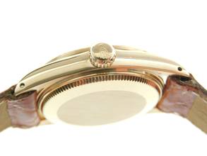 Thumbnail von Rolex Datejust 31 18 Karat Gelbgold Datejust 31 mm Medium mit Krokoband und original Schließe original Box im Top Zustand von 1977