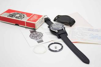 Thumbnail von Heuer Bundeswehr Flyback Zivile Version Flyback Tropical mit prominenter Geschichte