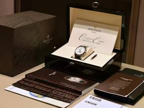 Thumbnail von Patek Philippe Perpetual Calendar Chronograph Grand Complications 5270g-001 Perpetual Calendar Chronograph Grand White Gold Like New Full Set