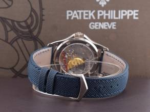 Thumbnail von Patek Philippe World Time Komplikationen World Time 5130g Weißgold Silberzifferblatt - Wie neu Vollständiges Set