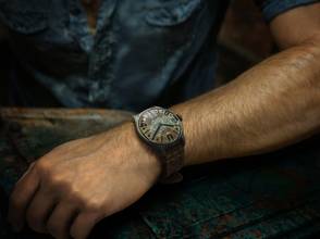 Thumbnail von U-Boat Herrenuhr Darkmoon Unico 9600/A Bronze PVD Beschichtung 46,5 mm Lederarmband gealtert und geprägt Full Set neu