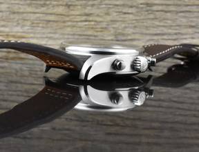 Thumbnail von IWC Fliegeruhr Chronograph Flieger Chronograph Antoine de Saint Exupéry IW377713 - Brown Dial - 43MM - Automatik - Full Set