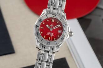 Thumbnail von Omega Seamaster Professional 300M Red Dial Stahl Quarz Ref. 2582.61.00