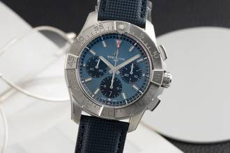 Thumbnail von Breitling Avenger B01 Chronograph 44 Stahl Automatik Ref. AB0147101C1X1 B&P New