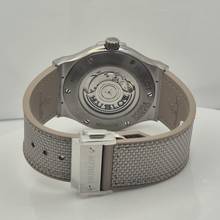 Thumbnail von Hublot Classic Fusion Taupe / Sand Special Edition Veröffentlichung 45mm Automatik