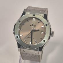 Thumbnail von Hublot Classic Fusion Taupe / Sand Special Edition Veröffentlichung 45mm Automatik