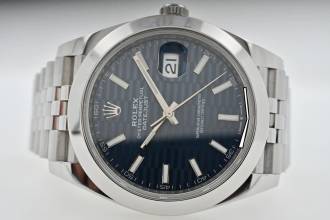 Thumbnail von Rolex Datejust 41 126300 Blue Motif Fluted Dial Jubilee LC110 Full Set