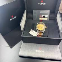 Thumbnail von Tudor Black Bay S&G 79733N Champagne Sunray Dial - unpoliert - Stahl Gold