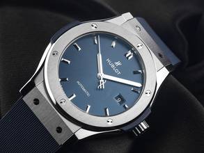 Thumbnail von Hublot Classic Fusion Blue Titan Ref.542.NX.7170.RX 2026 Full Set Ungetragen Classic Fusion Titanium Blue Kautschuk Faltschließe