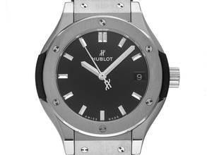  Hublot Classic Fusion Quartz Ref.581.NX.1470.RX 2026 Full Set Ungetragen Classic Fusion Titan Kautschuk Faltschließe 
