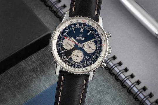 Breitling Navitimer 1 B01 Chronograph Stahl Automatik Herrenuhr Ref. AB0121211B1P2