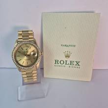Thumbnail von Rolex Day-Date 36 36mm Yellow Gold Custom Diamond Bezel Presidente Automático Completo