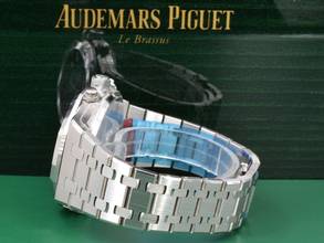 Thumbnail von Audemars Piguet Royal Oak Chronograph 26715st Blau Chronograph 38mm - Neu 2025 Aufkleber