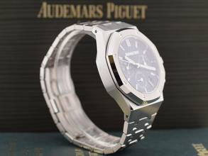 Thumbnail von Audemars Piguet Royal Oak Chronograph 26715st Chronograph 38mm Blaues Zifferblatt - Komplettset - Neu