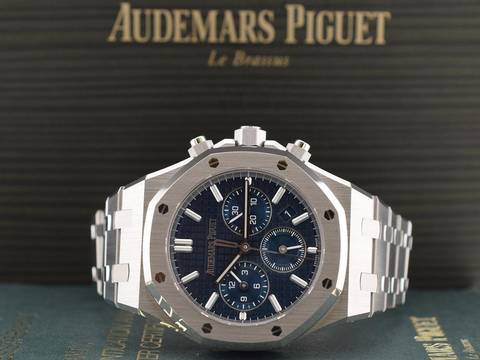 Audemars Piguet Royal Oak Chronograph 26715st Chronograph 38mm Blue Dial - Full Set - New