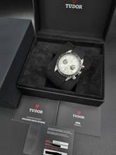 Thumbnail von Tudor Black Bay Chrono M79360N-0008 'Panda' Weißes Zifferblatt - Stoffarmband Ungetragen/Neuwertig Komplettset 4-2026