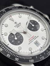 Thumbnail von Tudor Black Bay Chrono M79360N-0008 'Panda' Weißes Zifferblatt - Stoffarmband Ungetragen/Neuwertig Komplettset 4-2026