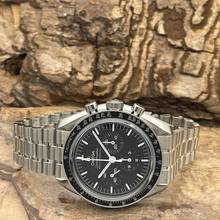 Thumbnail von Omega Speedmaster Professional Moonwatch Speedmaster Prof. Saphir - NEUWARE - FULLSET 2026 deutsch - Ref. 31030425001002 NEW GERMAN FULLSET