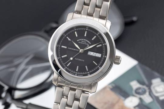  Mühle Glashütte M99 Chronometer Day Date Titan Automatik Ref. M1-99-20 B&P 