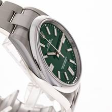 Thumbnail von Rolex Oyster Perpetual 41 Green – 124300 – like NEW – 06/2024 Full Set Lc100