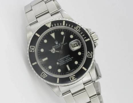 Rolex Submariner Date 16800