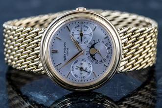 Thumbnail von Patek Philippe Perpetual Calendar 3945 | double sealed | Patek Service July 2026 | yellow gold