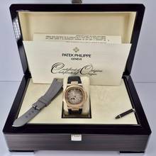 Thumbnail von Patek Philippe Nautilus 5712 Mondphase Gangreserve Weißgold & Roségold 40mm Automatik Komplett