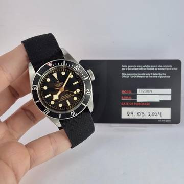 Tudor Black Bay 41mm Black Dial Automático Completo
