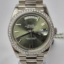 Thumbnail von Rolex Day-Date 40mm Presidente Weißgold Fabrikdiamanten Olivgrün Automatik Vollständig