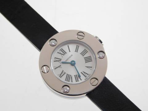 Cartier Love 18 Kt Weißgold Love Damenuhr mit original Brillantbesatz im Top Zustand wie Neu mit original Schließe
