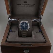 Thumbnail von Girard Perregaux Laureato Chronograph Ø 42 mm Blaues Zifferblatt Full Set