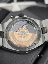 Thumbnail von Vacheron Constantin Overseas Dual Time Kardinalpunkte Norden 41mm 7930V/210T-H073 Weißes Zifferblatt Ungetragen/Neuwertig Vollständiges Set 07-2026