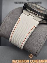 Thumbnail von Vacheron Constantin Overseas Dual Time Kardinalpunkte Norden 41mm 7930V/210T-H073 Weißes Zifferblatt Ungetragen/Neuwertig Vollständiges Set 07-2026