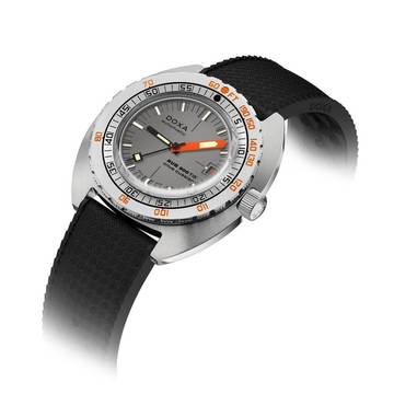 Doxa Sub 300 TI5 CLIVE CUSSLER EDITION TITAN COSC 42,5 44,5 mm Special Packaging Full Set limited Edition XXX/300 Stück weltweit