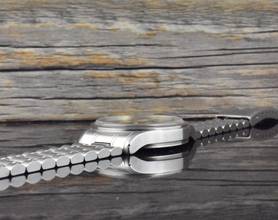 Thumbnail von Omega Genève Dynamic III Military Gray Black Dial - Date Automatic - Military
