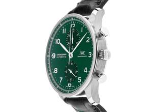 Thumbnail von IWC Portuguese Portugieser Chronograph Ref.IW371615 2026 Full Set Ungetragen Portugieser Chronograph Green Dial Krokoleder Faltschließe