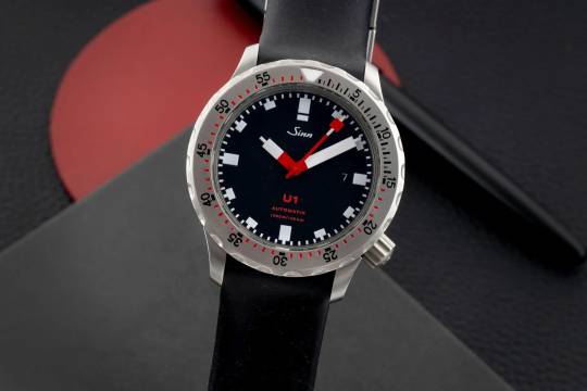  Sinn U1 B Black Dial U-Boot-Stahl Automatik Herrenuhr Ref. 1010.030 