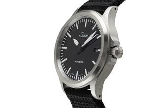 Thumbnail von Sinn 556 Stahl Automatik Herrenuhr Ref. 556.010 Box & Papiere 2025