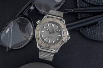 Thumbnail von Omega Seamaster Diver 300 M Stahl / Titan Automatik Herren Ref. 210.30.42.20.06.002 B&P 2026