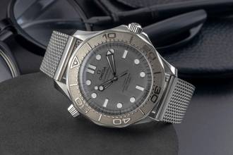 Thumbnail von Omega Seamaster Diver 300 M Stahl / Titan Automatik Herren Ref. 210.30.42.20.06.002 B&P 2026