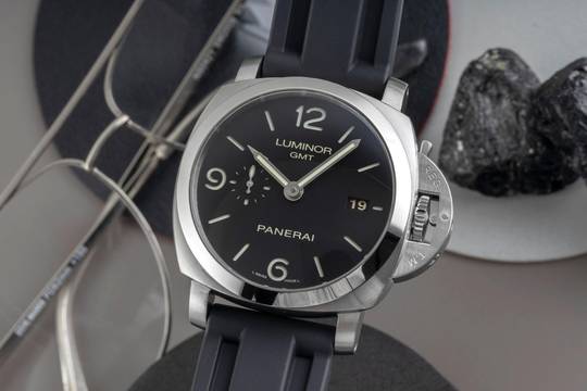 Panerai Luminor 1950 3 Days GMT Automatik Edelstahl Herrenuhr Ref. PAM00320