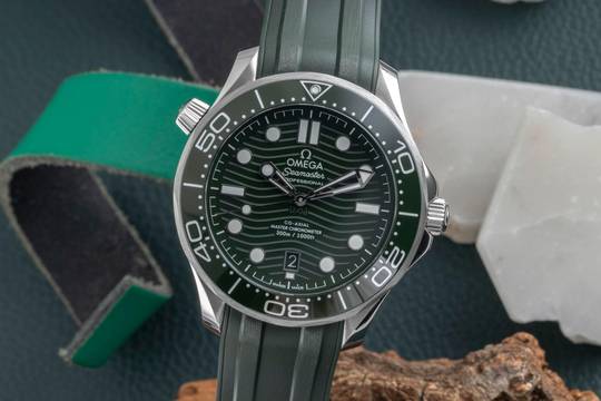 Omega Seamaster Diver 300 M Automatik Herrenuhr 210.32.42.20.10.001