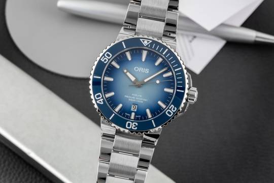Oris Aquis Lake Baikal Limited Edition Ref. 733 7730 4175-SET Box & Papiere