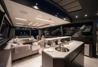 Thumbnail von Pershing 8X