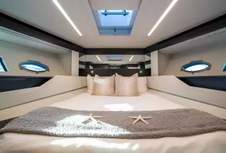 Thumbnail von Pershing 8X