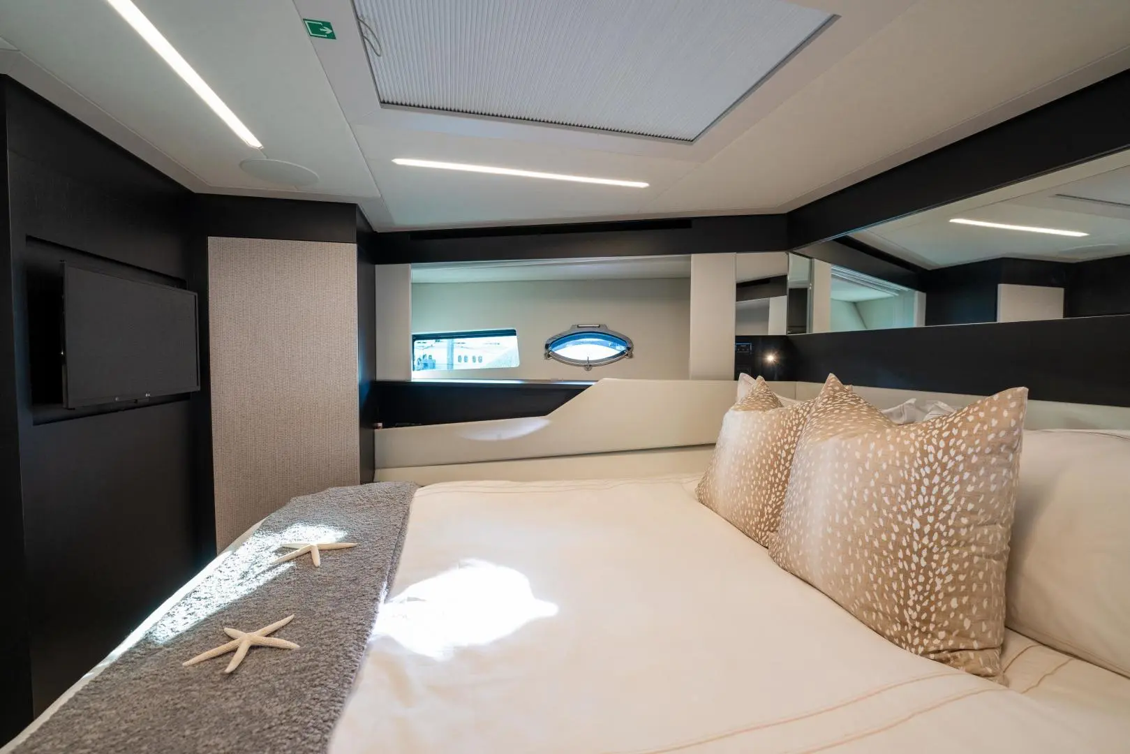 Thumbnail von Pershing 8X