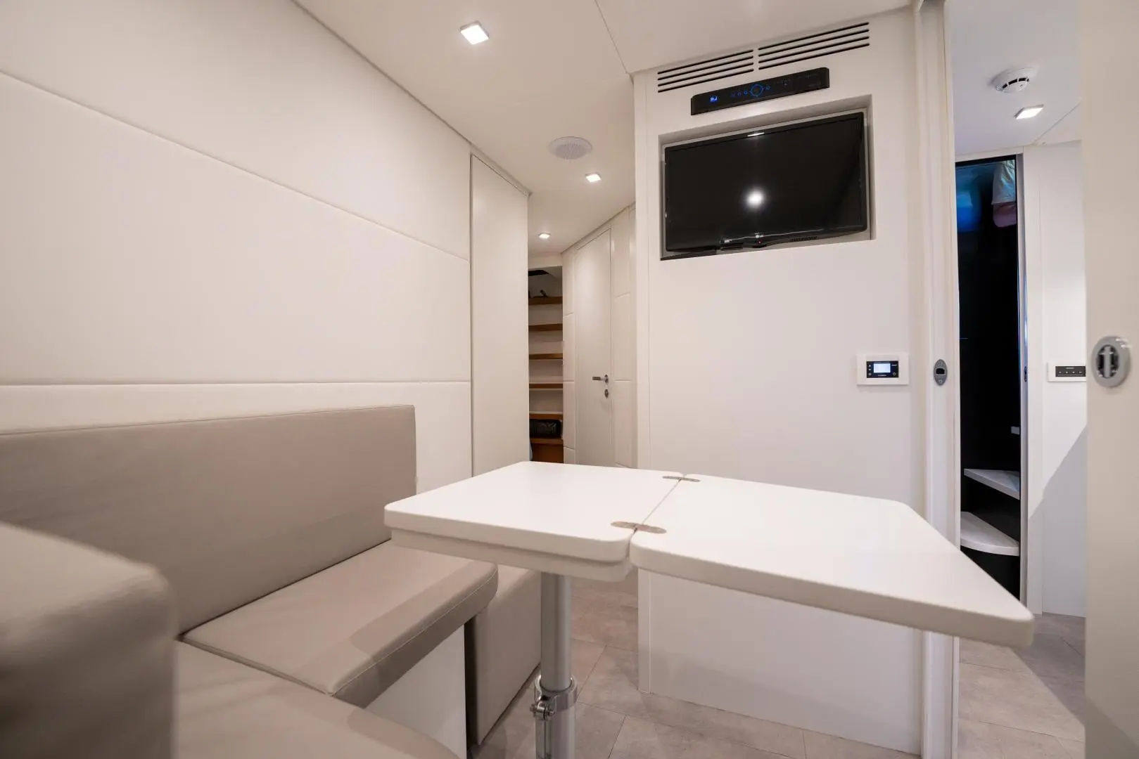 Thumbnail von Pershing 8X