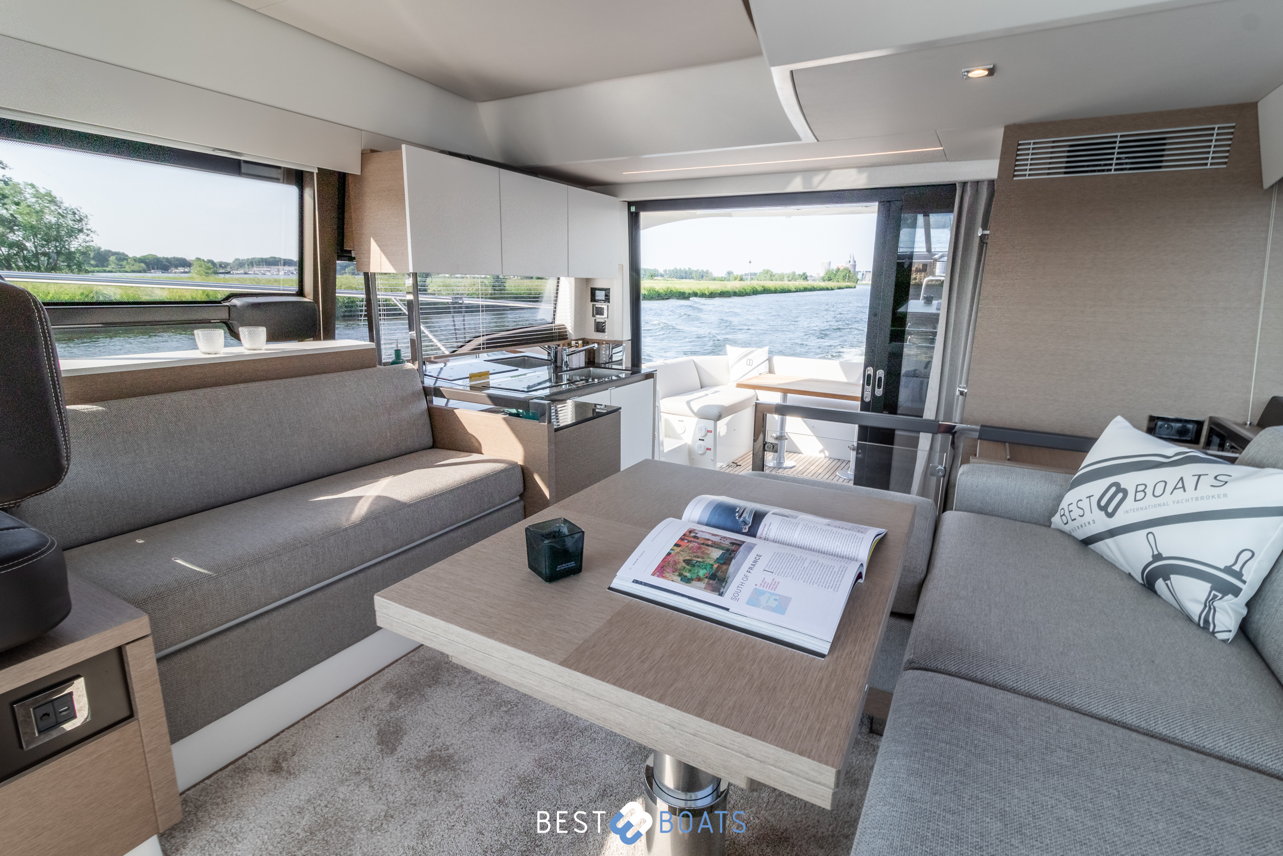 Thumbnail von Prestige 460 FLY RES NOVA